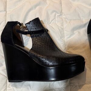 Robert Clergerie Black Textured Wedges